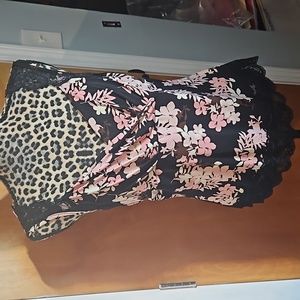 JTB Floral Top XL